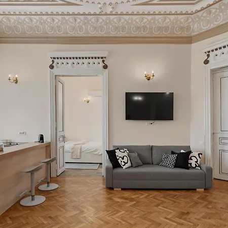 Old Town Heritage Near French Embassy - Royal View Boekarest