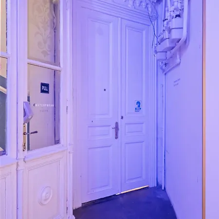 Appartamento Old Town Heritage Near French Embassy - Royal View Bucarest